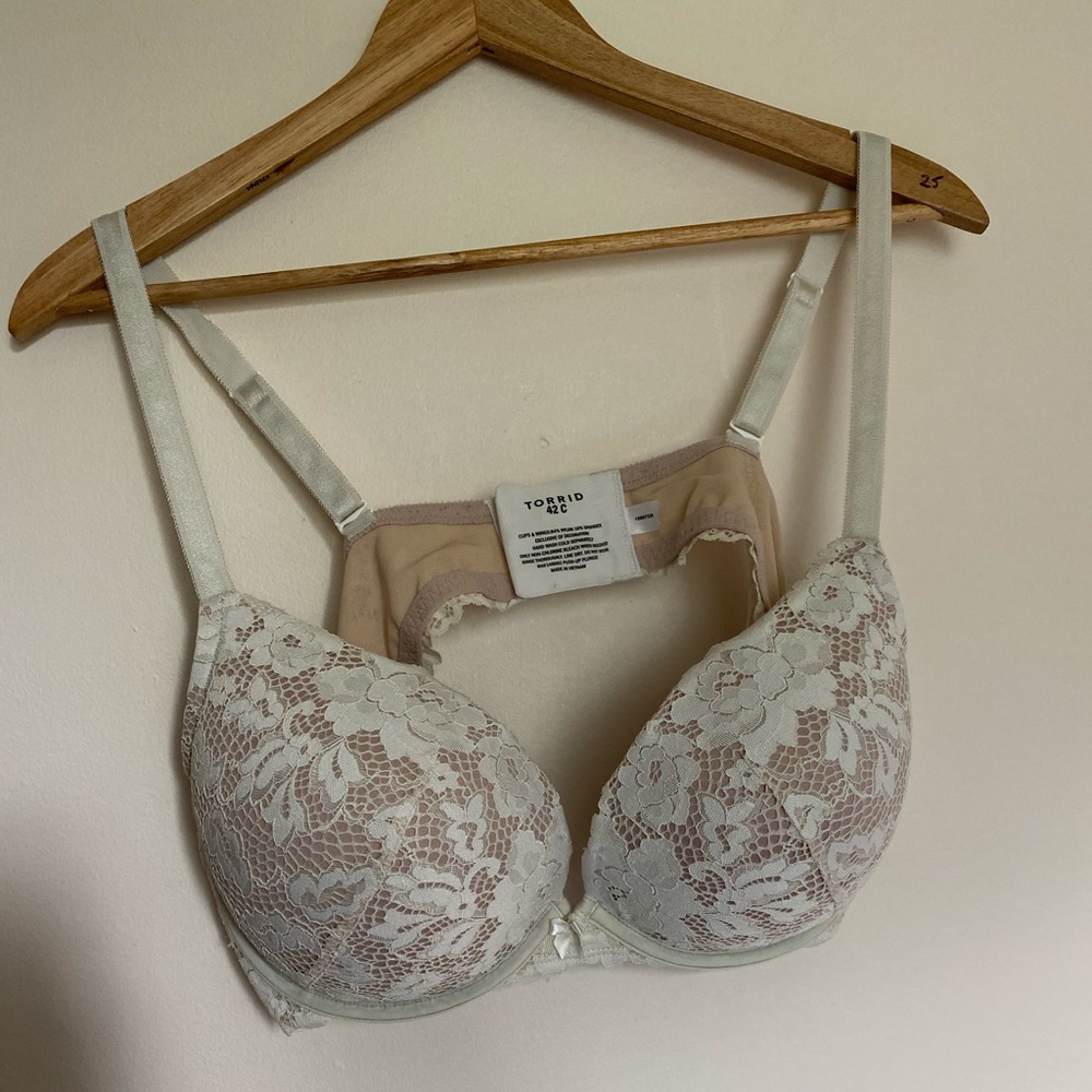 Torrid curve bra